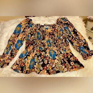 NWT Romantic Gypsy Floral Smocked Women's Top